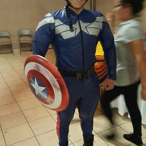 Meet your Posher, Roberto